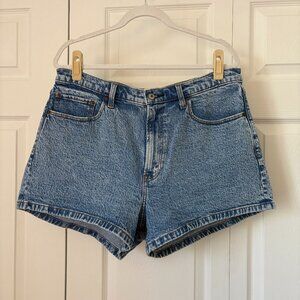 The Mom Short High Rise Curve Love